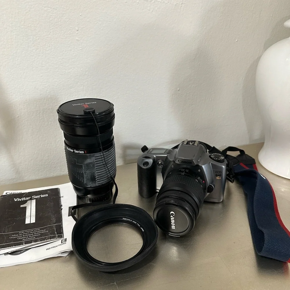 Vintage,Canon EOS Rebel GII 35mm SLR Camera in Silver